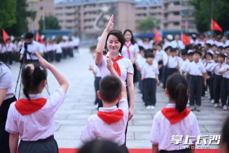 在欧阳爱湘的带领下，雨花少先队成为湖南省少先队改革创新的示范基地、国内少先队辅导员成长的高地。 均为通讯员供图