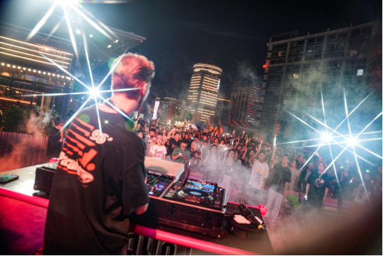 “野行 WILD LOUDER——长沙IFS 2024公共音乐季”欢乐开场。通讯员亮亮供图