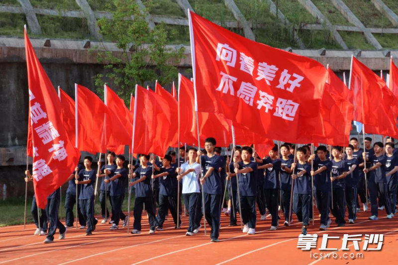 学校各文化方阵精彩亮相。均为通讯员供图