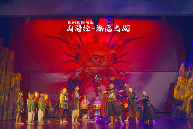 一个个角色被孩子们演绎得活灵活现。