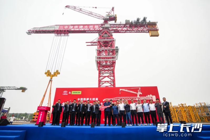 下线交付仪式现场。 均为通讯员供图