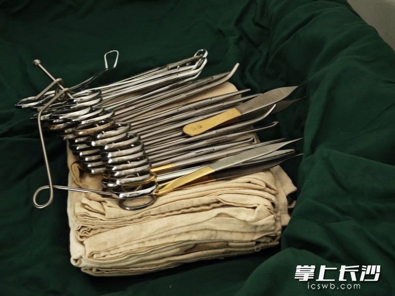 动物医院的手术刀。