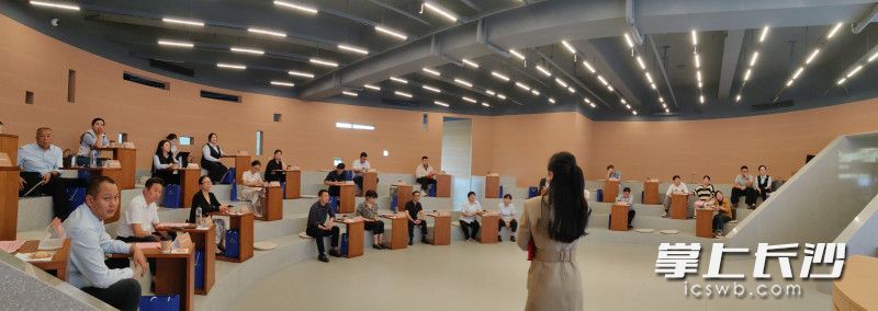 银企互惠互利，共促园区高质量发展。  均为长沙晚报通讯员孙翊雯供图