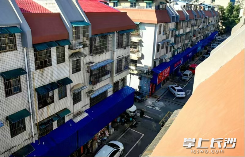 老旧小区旧貌换新颜。均为长沙晚报通讯员柳林 陈静 李卓 摄