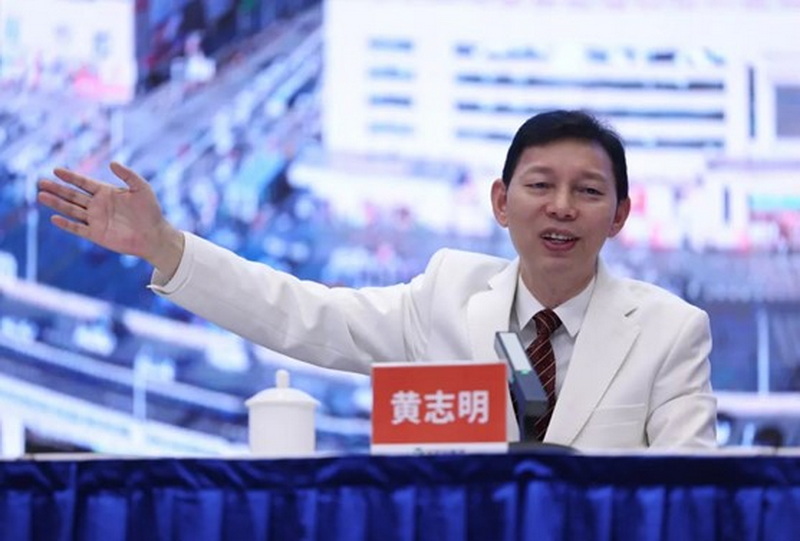 万家丽集团董事长黄志明发言