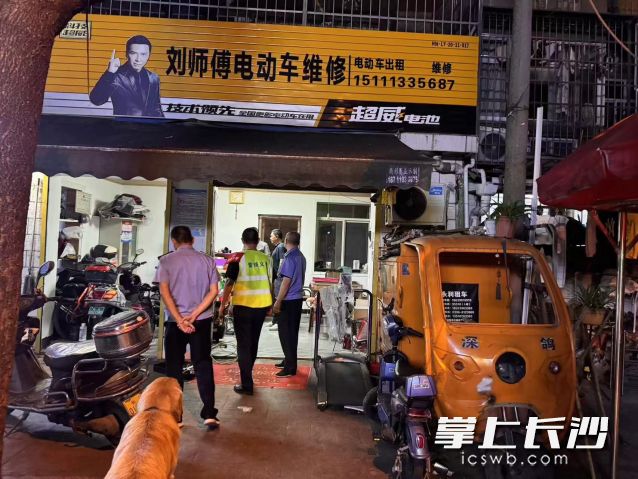 望月湖街道采取新老方式结合防范安全风险。 望月湖街道供图