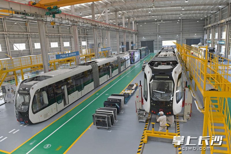 位于湘江新区岳麓高新区的中车智行长沙智轨基地项目正式投入使用。长沙晚报全媒体记者 王志伟 摄 位于湘江新区岳麓高新区的中车智行长沙智轨基地项目正式投入使用。长沙晚报全媒体记者 王志伟 摄