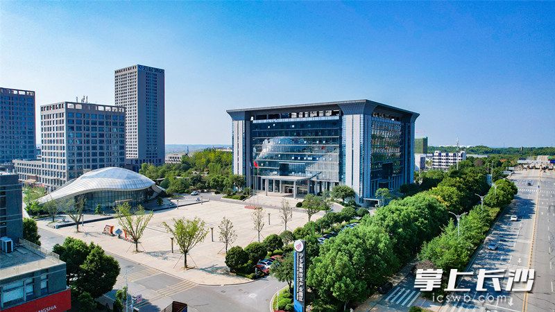 崛起中的宁乡高新技术产业园。