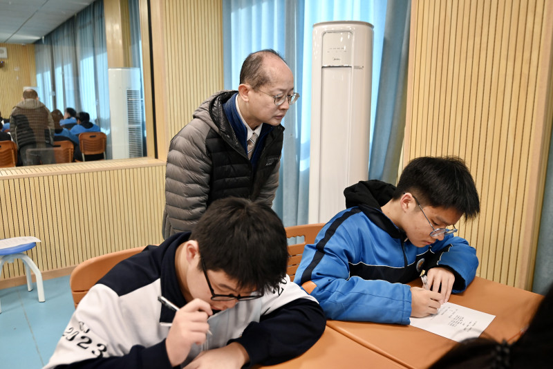 5位领航学员与长郡智谷中学的师生们共同学习、生活。