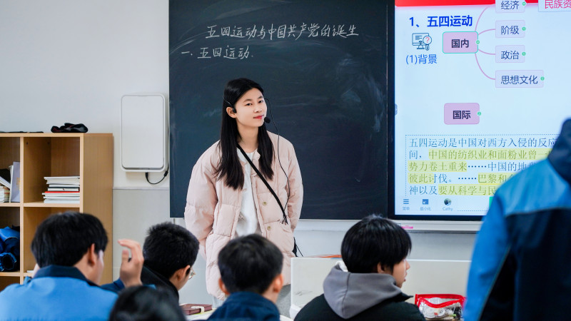 上周一周的时间，长沙市金阳高级中学“青蓝结对”徒弟汇报课持续进行。长沙晚报通讯员 寻湘泉 摄