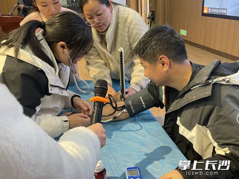 2024年湖南省乡村医生精准化能力提升“回头看”（郴州汝城站）在汝城县中医院举行。长沙晚报通讯员 刘俊 张文颖 摄影报道