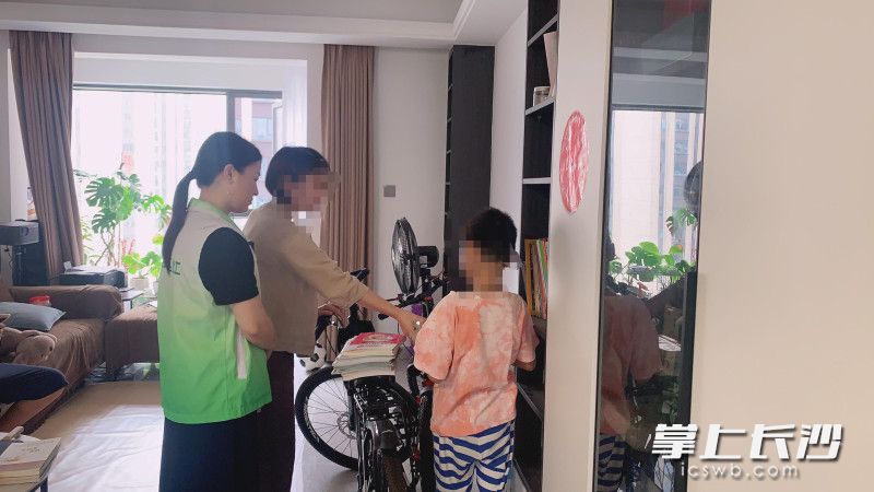 湘当有爱，四季同行。