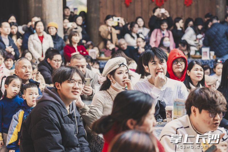 铜官窑国风乐园迎来新年开门红。均为长沙晚报全媒体记者 贺文兵 摄