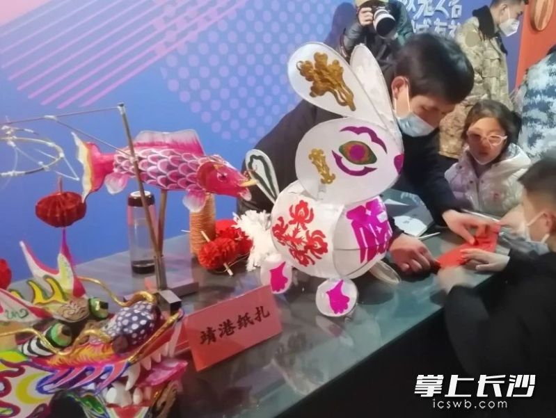 靖港纸扎。