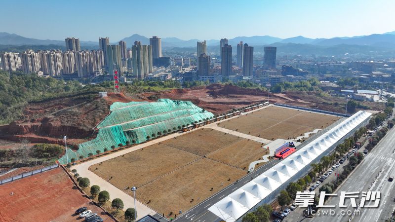 李畋剧场有望成为新的烟花秀打卡地。 长沙晚报通讯员 彭红霞 摄