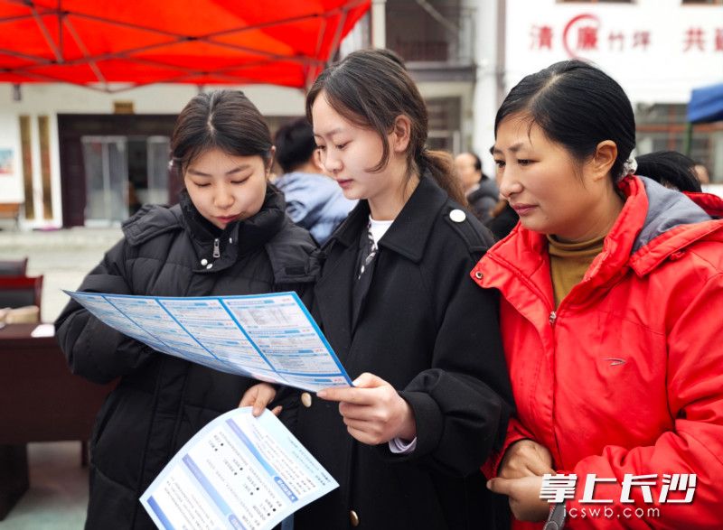 在招聘平台搭建上，雨花区依托零工市场、零工驿站、就业微市场等开设比亚迪招聘专区，已举办11场春风行动专场招聘活动。
