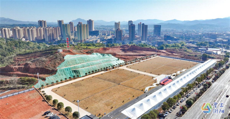 由大瑶镇花炮产业商会投资建设的李畋剧场，将聚焦中小型烟花燃放活动，助推花炮产业再上新台阶。彭红霞 摄