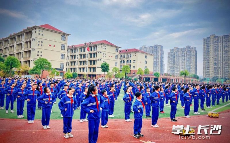 砂子塘黎郡小学阳光大课间。照片由学校提供