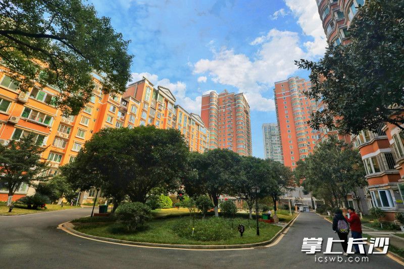 提质改造后的新华联家园，再度得到了业主们的认可。