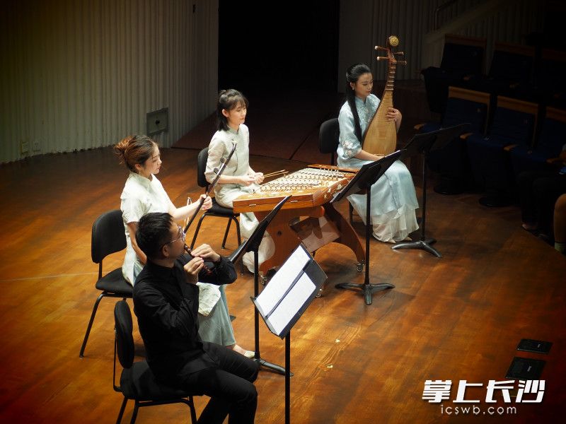 音乐会演出照。均为通讯员 供图