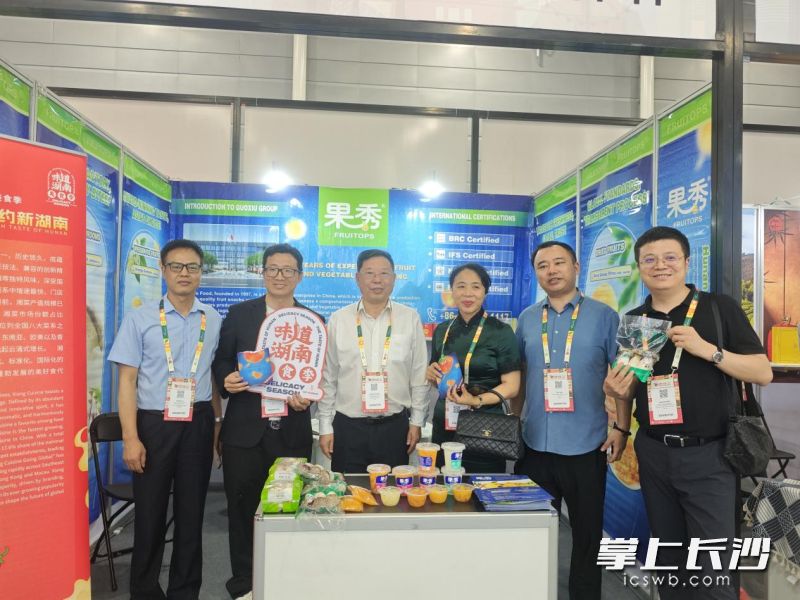 湖南果秀食品有限公司的水果罐头、果汁系列产品深受消费者青睐。 均为资料图片