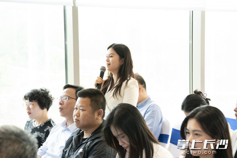 观众提问。 均为长沙晚报通讯员方嘉玮摄