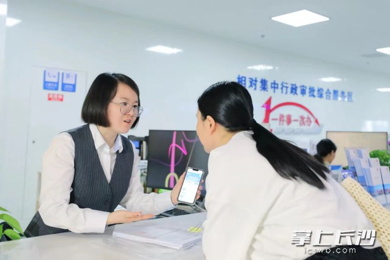 4月16日，浏阳经开区社会投资工业项目审批可视化系统正式上线运行。
