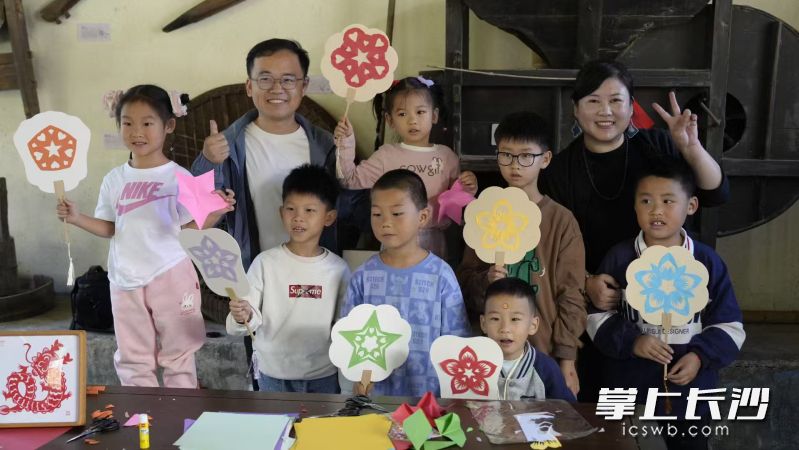 位于宁乡龙田镇的四知桥龙田扎肉非遗工坊（非遗体验中心），成为非遗代表性传承人相聚交流、孩子们研学实践的好去处。 受访方供图