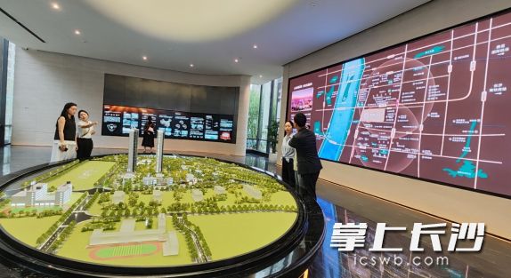 高品质楼盘在市场上的口碑向来不错，图为日前开放的中建天序1958项目。  均为长沙晚报全媒体记者孙占锋摄