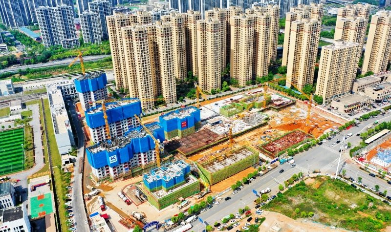 坪塘北片保障性住房三期项目建设现场。