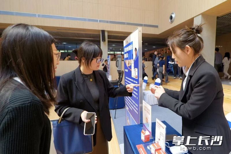 4月25日至26日，湖南湘江新区城市馆内人潮涌动。