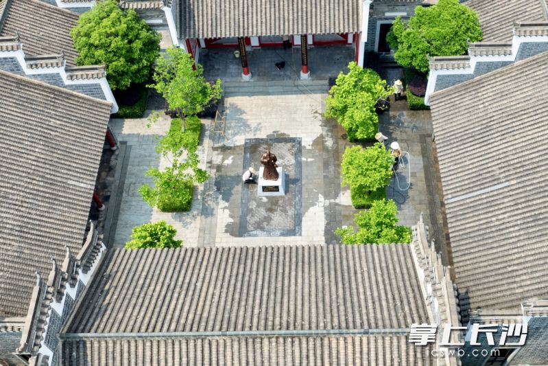 古香古色的仲景堂。