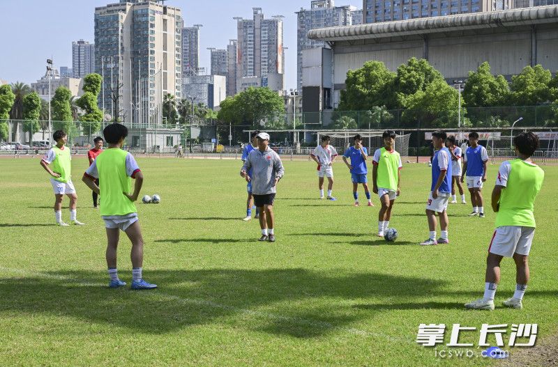 训练现场。均为长沙晚报全媒体记者 余劭劼 摄