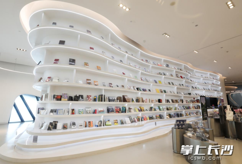 文创商店一隅。