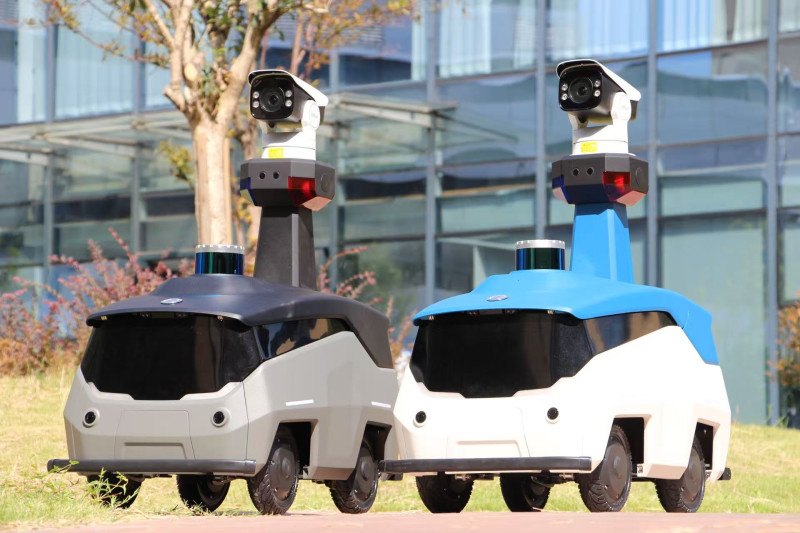 万为机器人也迎来了发展的春天，订单量今年同比去年增长了40%。