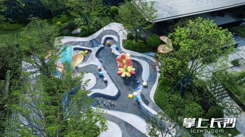 河西观沙岭片区新盘绿城·锦海棠目前已经实景开放。受访者供图