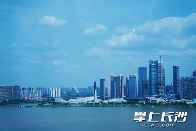 暴雨后，长沙的天空恢复了平静。  均为长沙晚报全媒体记者舒元臻摄