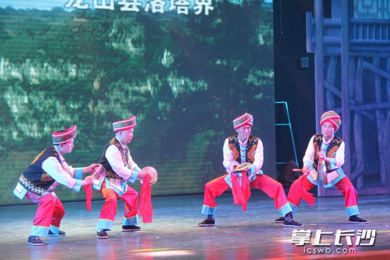 国家级非遗项目打溜子。