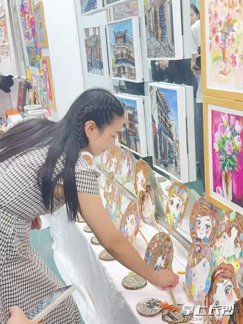 现场少儿作品琳琅满目。均为通讯员 供图