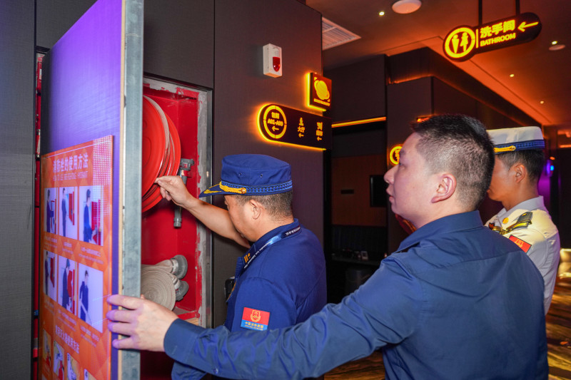 岳麓消防开展节前检查。 长沙晚报通讯员 刘雅莉 摄