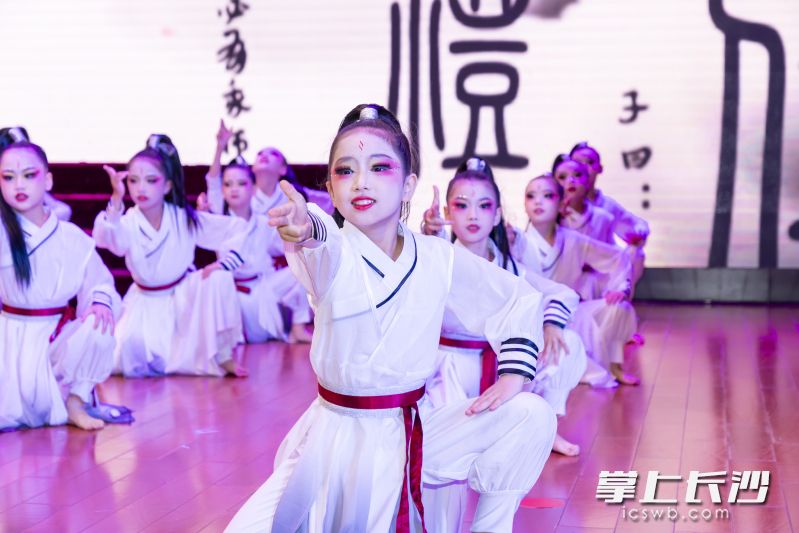 每个孩子都是主角。