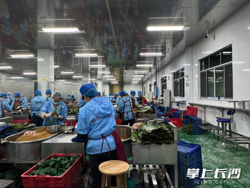 道源湖村的粽子生产车间。长沙市非物质文化遗产保护中心供图