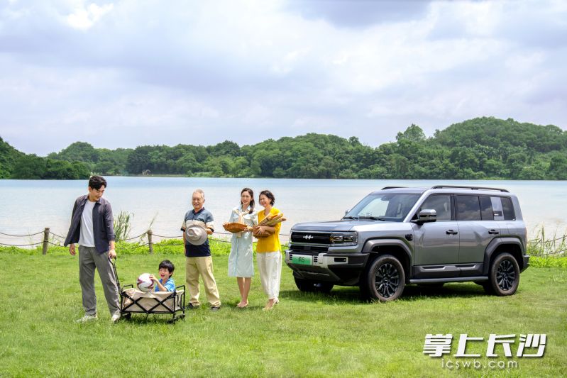 钛3因为极具个性,而被车迷称为“最好玩的SUV”。 比亚迪供图 钛3因为极具个性,而被车迷称为“最好玩的SUV”。 比亚迪供图