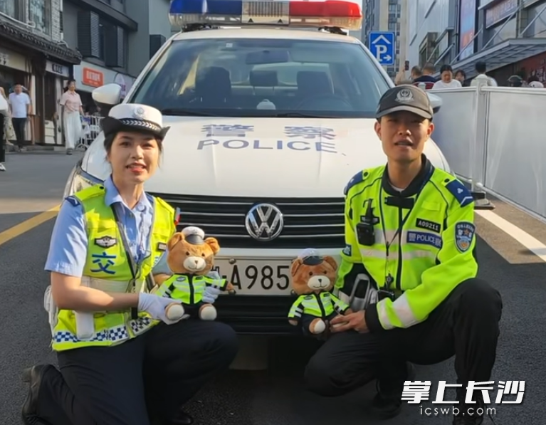“985警车”“211警号”，交警护考仪式感满满。长沙晚报通讯员 吴莎 供图