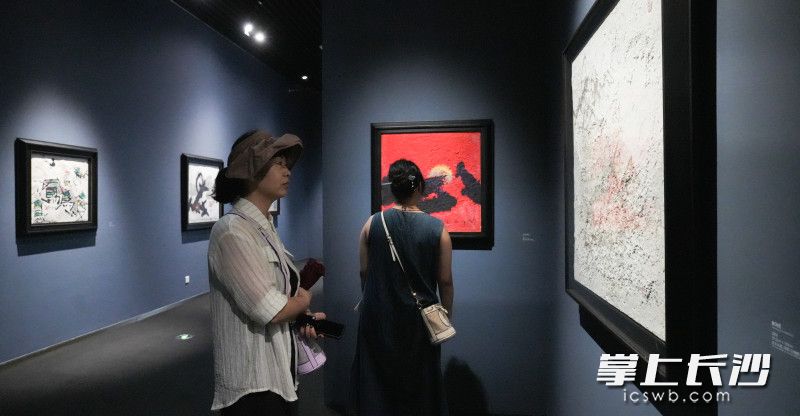 湘博三楼特展三厅则新开了《心象墨韵》展。