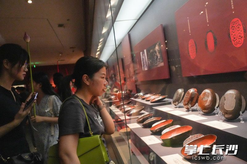 7月22日晚，“她从长安来——汉长沙国渔阳王后和她的时代”特展在长沙博物馆开幕。均为长沙晚报全媒体记者 邹麟 摄