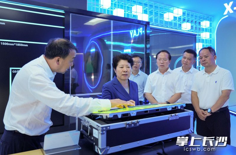 长沙惠科光电有限公司调研现场。 均为长沙晚报全媒体记者郭雨滴摄