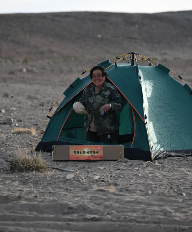 拼多多引领电商西进让朝乐蒙花网购生活用品变得简单。通讯员 陈蕾 摄