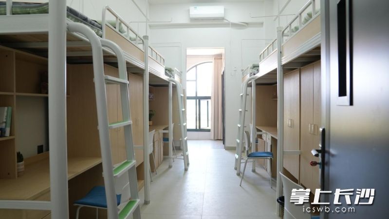 雅礼中学光达校区学生宿舍。