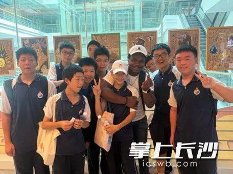 学生们了解了这些国家的分布和基本国情概况，每个国家的特色文化和与中国的关系。